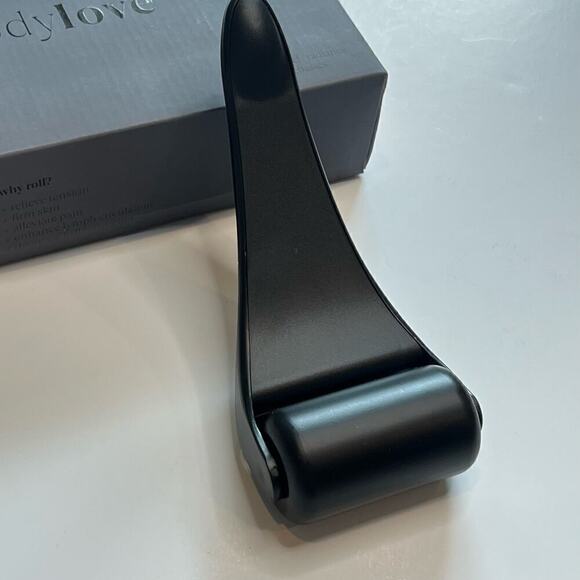The BodyLove Ice Roller NWT - Refresh, Relieve, Radiate - Picture 7 of 12